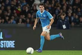 男篮传奇得分后卫曾对科比砍20分，800度近视神准投篮